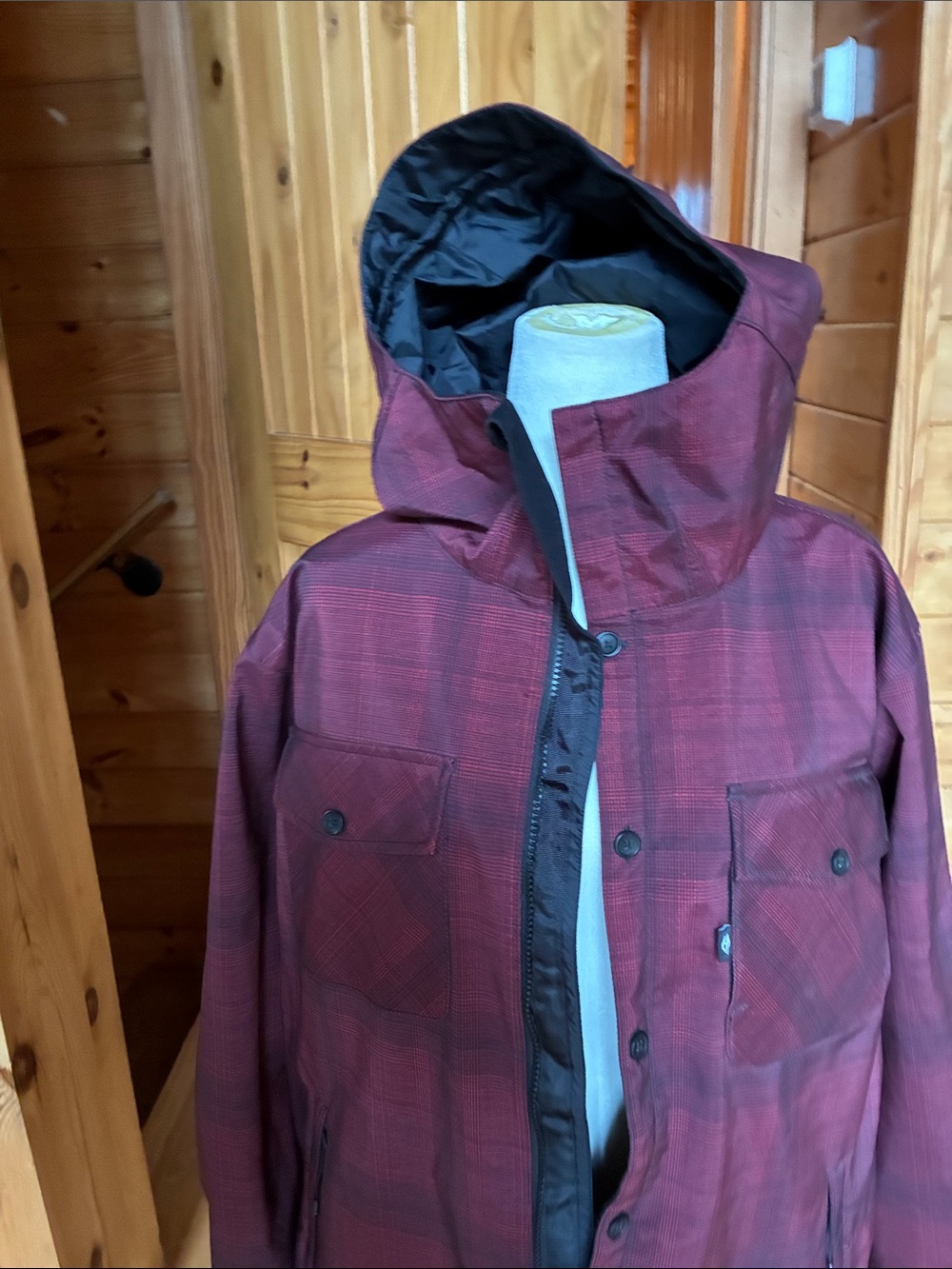 686 jacket - Picture 2 of 13